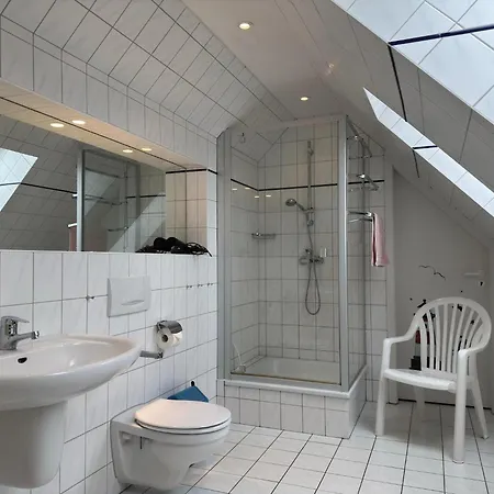 Mit Balkon-nur 500 Meter Zum * 青斯特