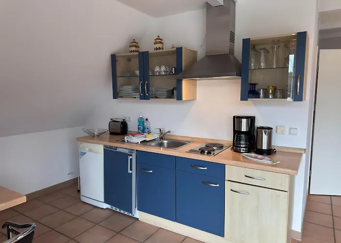 Apartamento Mit Balkon-nur 500 Meter Zum