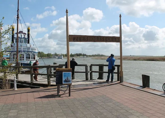 Mit Balkon-nur 500 Meter Zum Apartamento